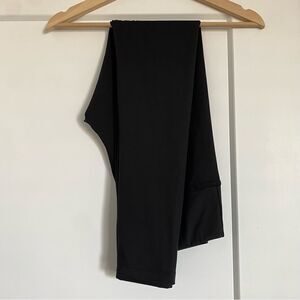Felina Black Yoga Work Out Mid Rise Legging 28” Inseam Skinny Pants